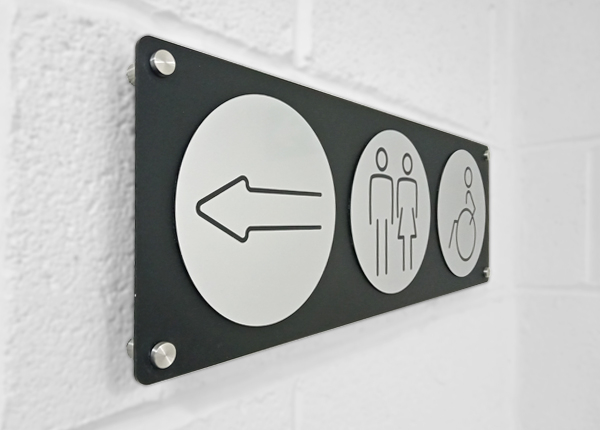 Bathrooms Directional Door Sign. Commercial Direction Signs -  Portugal