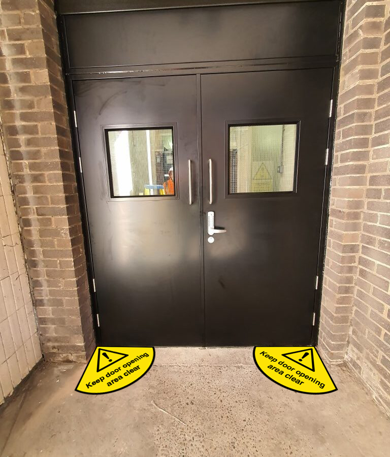 Keep Door Opening Area Clear - Wedge Floor Graphic - Image 2